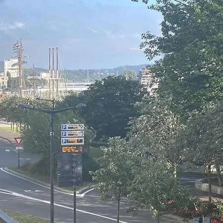 Bienvenue Au P'tit Lou Appartement *